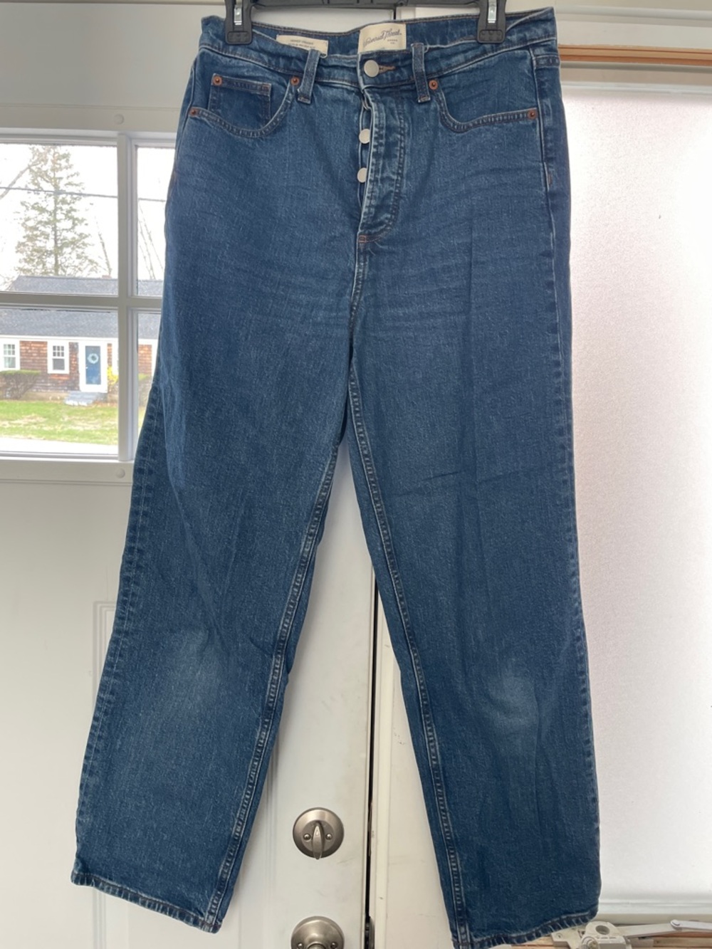 Universal Thread Women's Straight-Leg Jeans in Blue Denim
